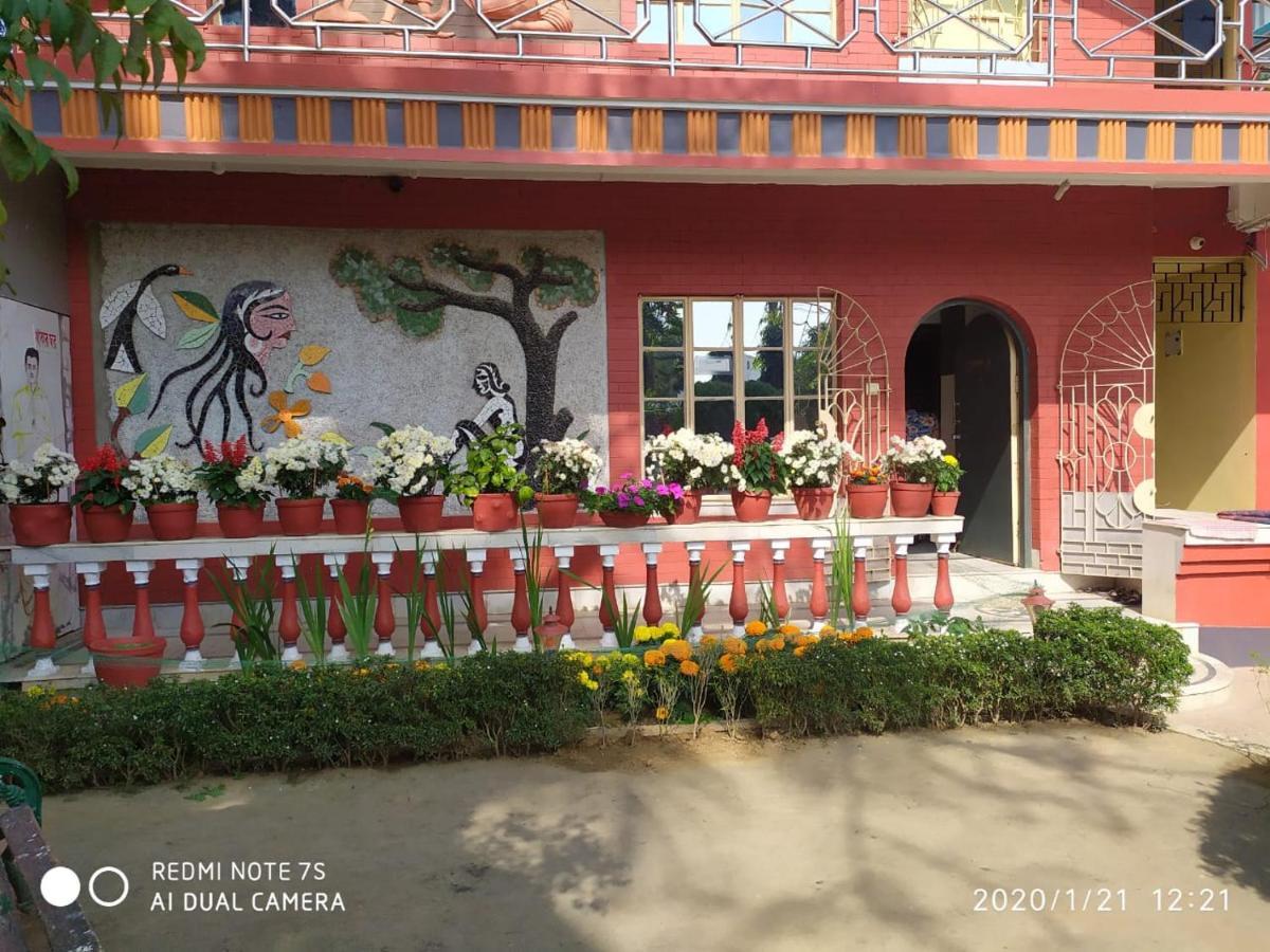 Hôtel Swapnonir à Shānti Niketan Extérieur photo
